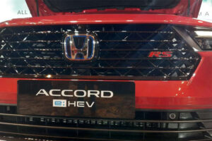 Cicilan Honda Accord RS Hybrid Jelang Nataru, Setara Beat Bekas